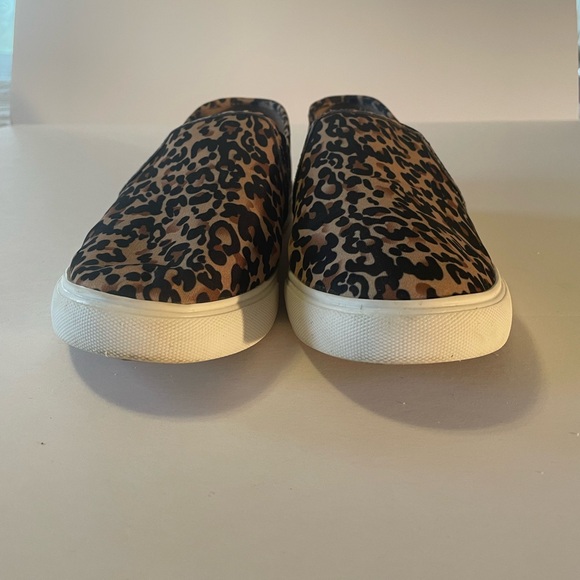 Steve Madden Symba SlipOn Size 9.5 - Picture 5 of 9